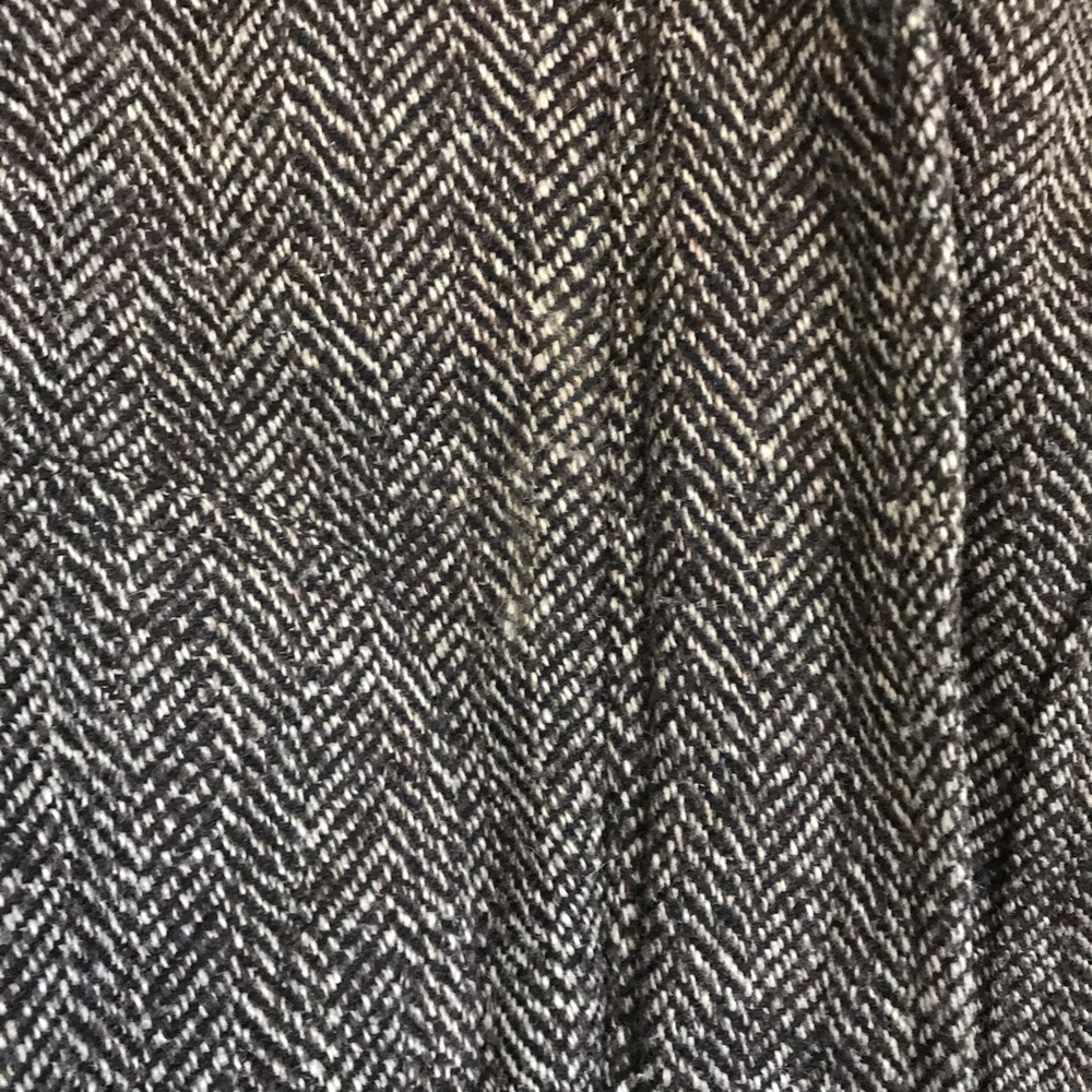 Zara’s basic herringbone jacket - Picture 4 of 6